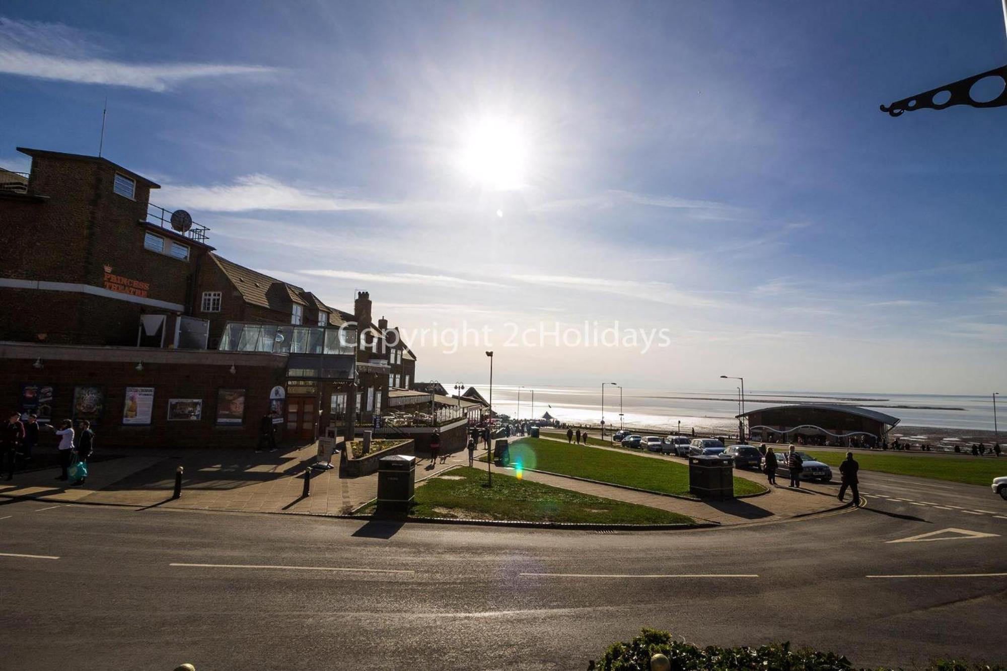 Luxury Lodge With Decking In Hunstanton At Manor Park Ref 23144K Buitenkant foto